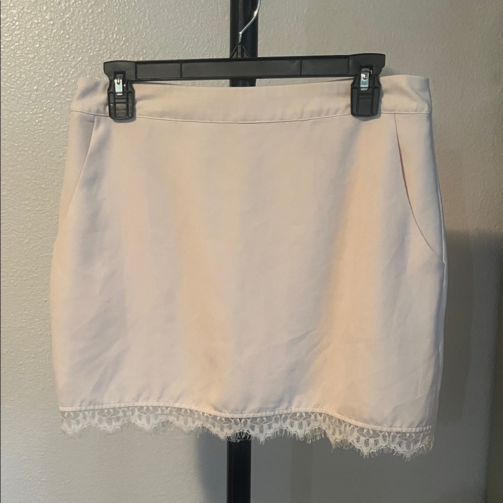 Forever 21 Cream Lace Mini Skirt
